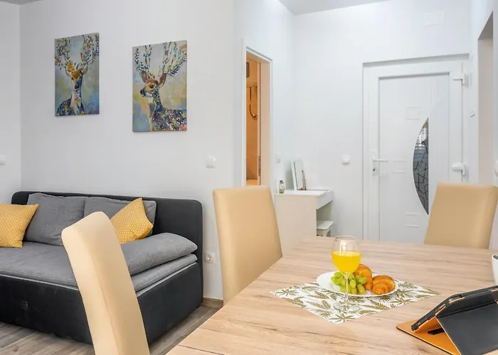 Hidden Gem - Zf Hvar 아파트