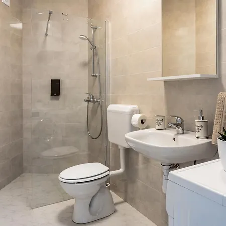 Hidden Gem - Zf Hvar Хвар